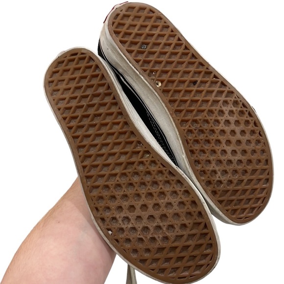 Vans - Picture 3 of 5